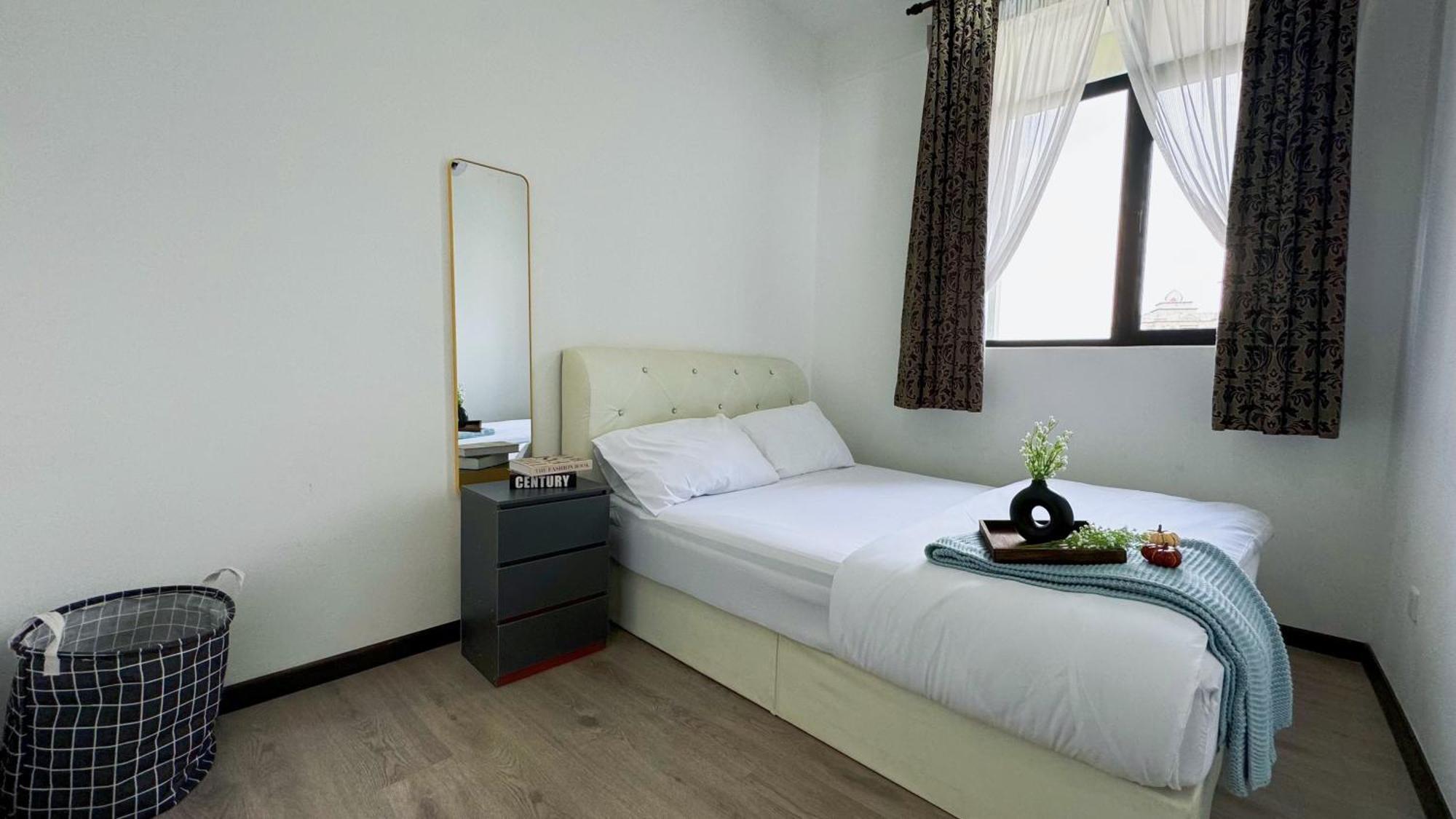 Antara Air-con Facing View Apartment Putrajaya